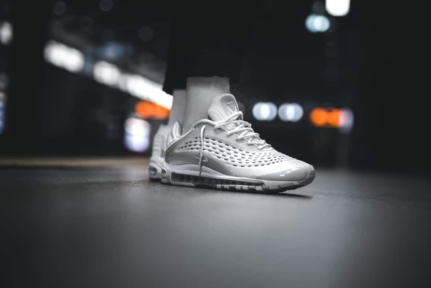 Nike air max 2025 deluxe triple white